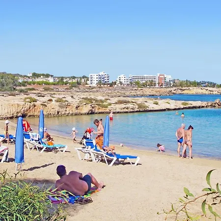 Apartament Josephine - Beachfront Protaras